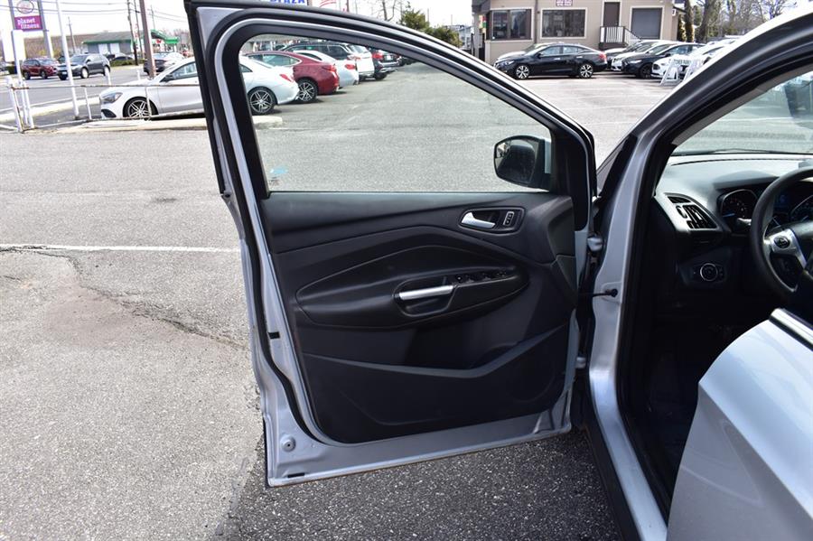2014 Ford Escape SE, available for sale in Patchogue, New York | 112 Auto Plaza. Patchogue, New York 2014 Ford Escape SE, available for sale in Patchogue, New York | 112 Auto Plaza. Patchogue, New York