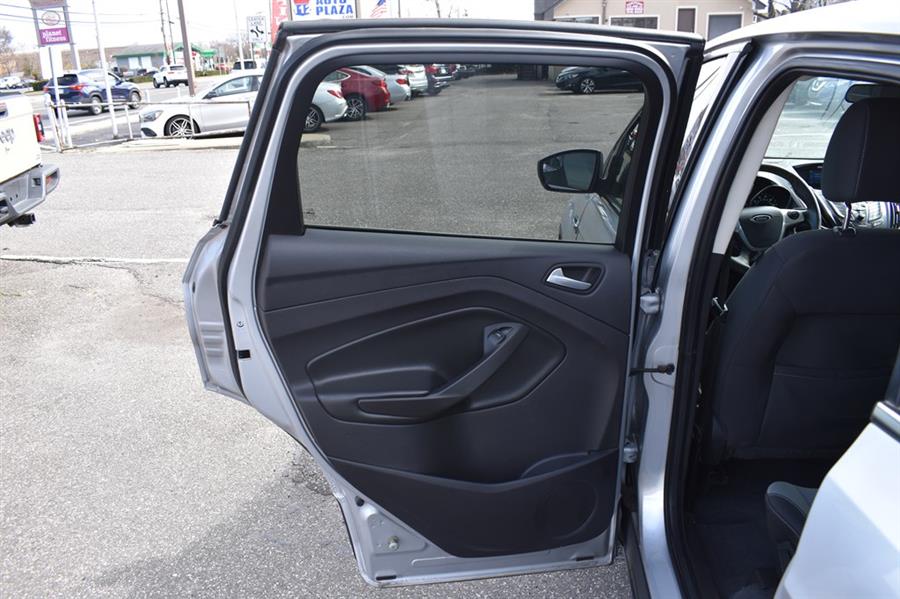 2014 Ford Escape SE, available for sale in Patchogue, New York | 112 Auto Plaza. Patchogue, New York 2014 Ford Escape SE, available for sale in Patchogue, New York | 112 Auto Plaza. Patchogue, New York