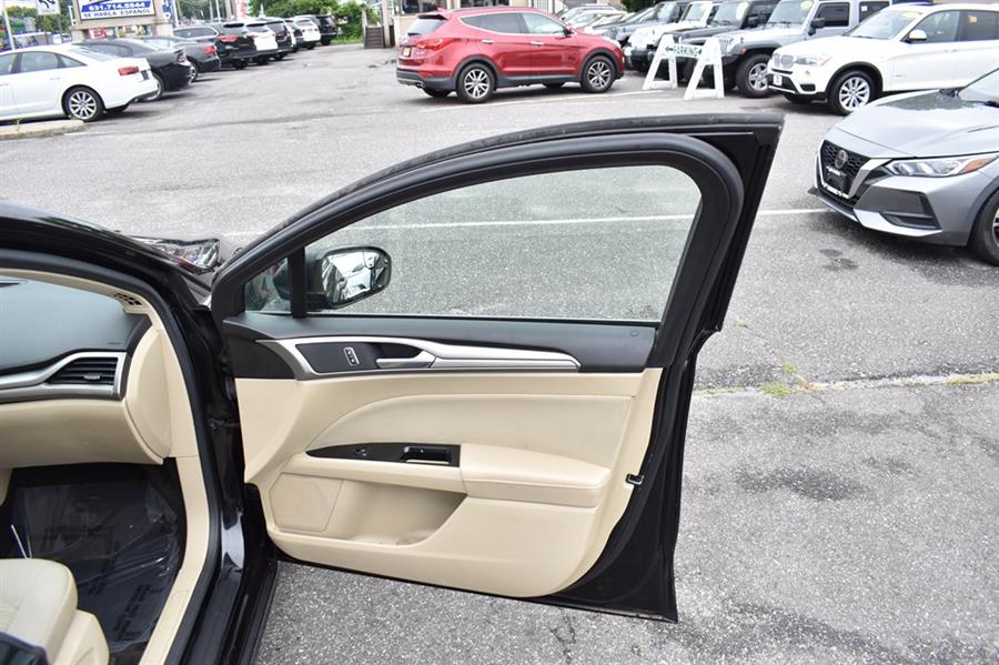 2016 Ford Fusion SE, available for sale in Patchogue, New York | 112 Auto Plaza. Patchogue, New York 2016 Ford Fusion SE, available for sale in Patchogue, New York | 112 Auto Plaza. Patchogue, New York