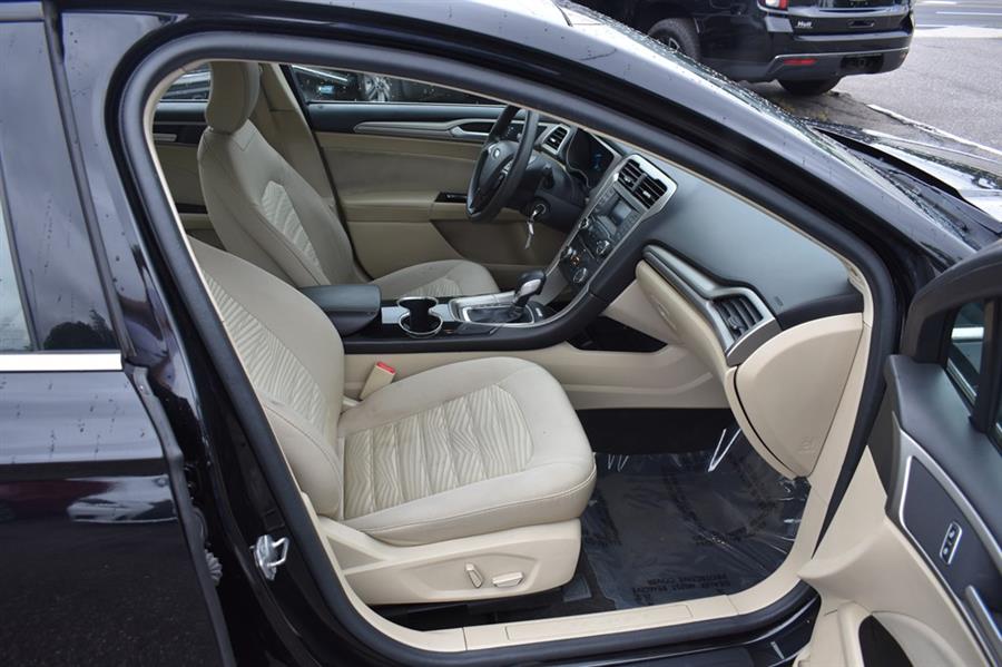 2016 Ford Fusion SE, available for sale in Patchogue, New York | 112 Auto Plaza. Patchogue, New York 2016 Ford Fusion SE, available for sale in Patchogue, New York | 112 Auto Plaza. Patchogue, New York