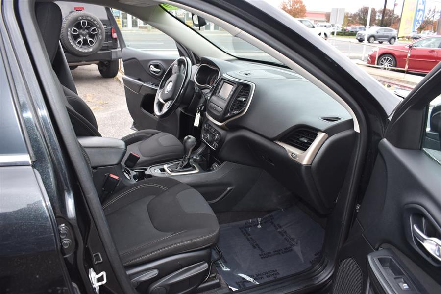 2016 Jeep Cherokee LATITUDE, available for sale in Patchogue, New York | 112 Auto Plaza. Patchogue, New York 2016 Jeep Cherokee LATITUDE, available for sale in Patchogue, New York | 112 Auto Plaza. Patchogue, New York