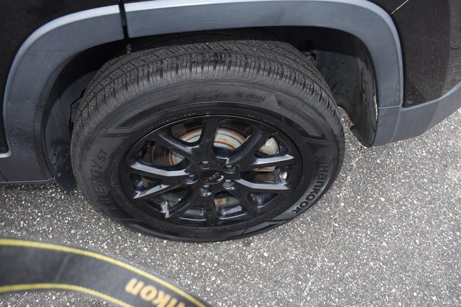 2016 Jeep Cherokee LATITUDE, available for sale in Patchogue, New York | 112 Auto Plaza. Patchogue, New York 2016 Jeep Cherokee LATITUDE, available for sale in Patchogue, New York | 112 Auto Plaza. Patchogue, New York