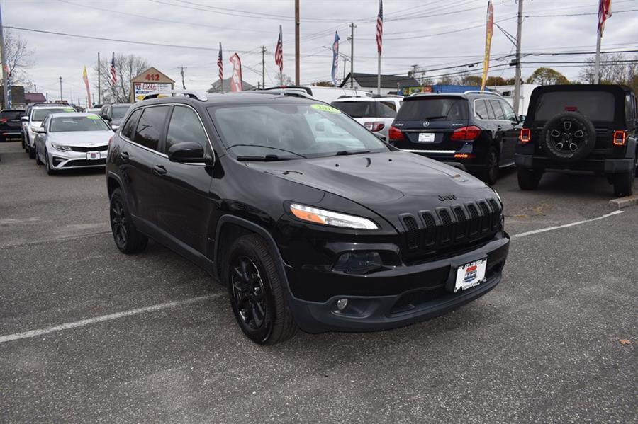 2016 Jeep Cherokee LATITUDE, available for sale in Patchogue, New York | 112 Auto Plaza. Patchogue, New York 2016 Jeep Cherokee LATITUDE, available for sale in Patchogue, New York | 112 Auto Plaza. Patchogue, New York