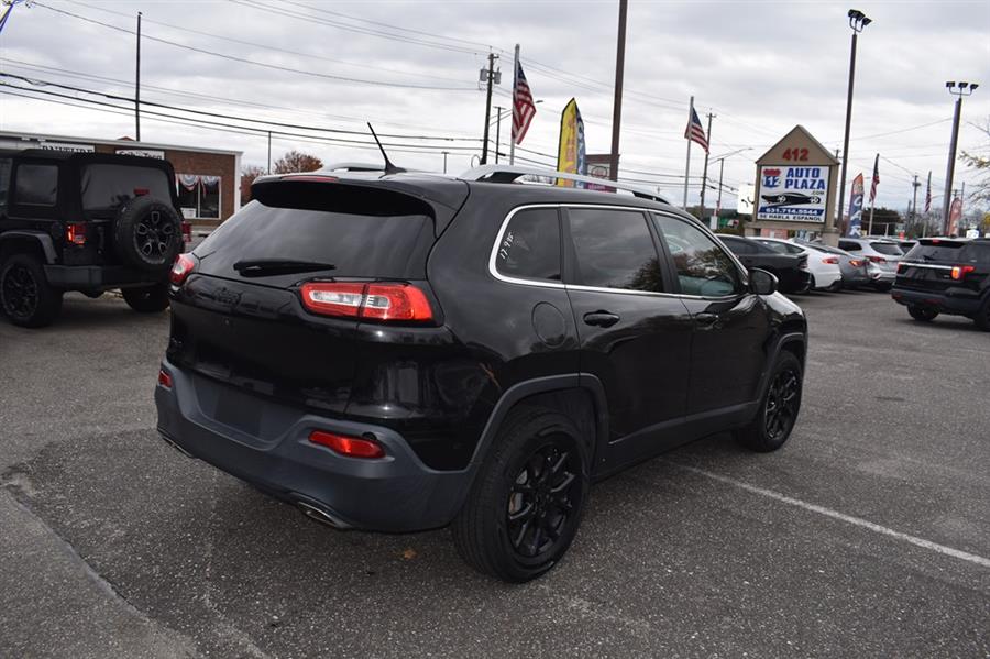 2016 Jeep Cherokee LATITUDE, available for sale in Patchogue, New York | 112 Auto Plaza. Patchogue, New York 2016 Jeep Cherokee LATITUDE, available for sale in Patchogue, New York | 112 Auto Plaza. Patchogue, New York