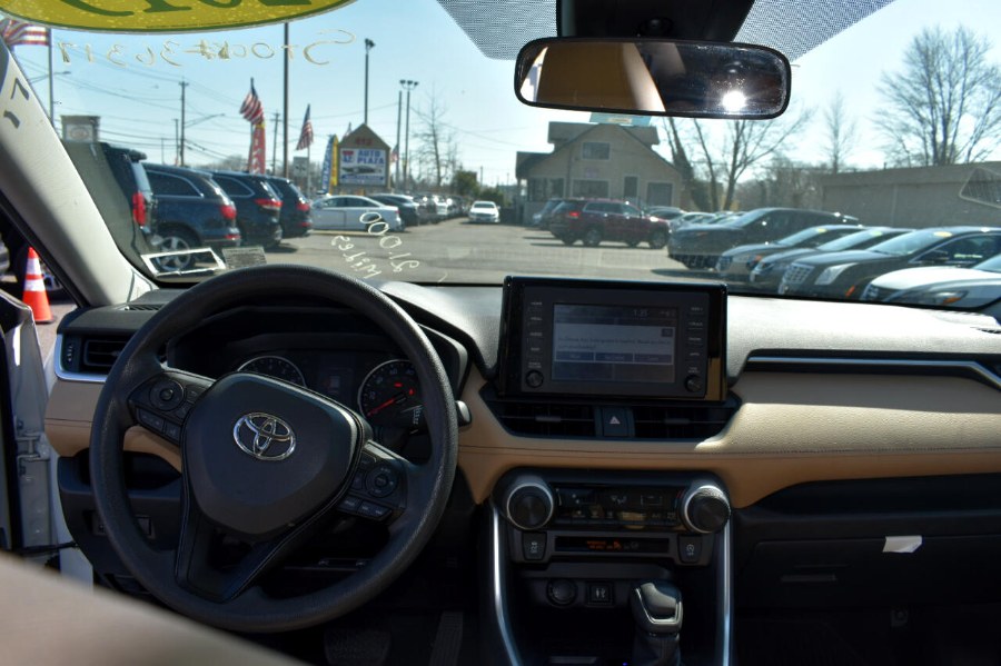 2019 Toyota Rav4 LE, available for sale in Patchogue, New York | 112 Auto Plaza. Patchogue, New York 2019 Toyota Rav4 LE, available for sale in Patchogue, New York | 112 Auto Plaza. Patchogue, New York