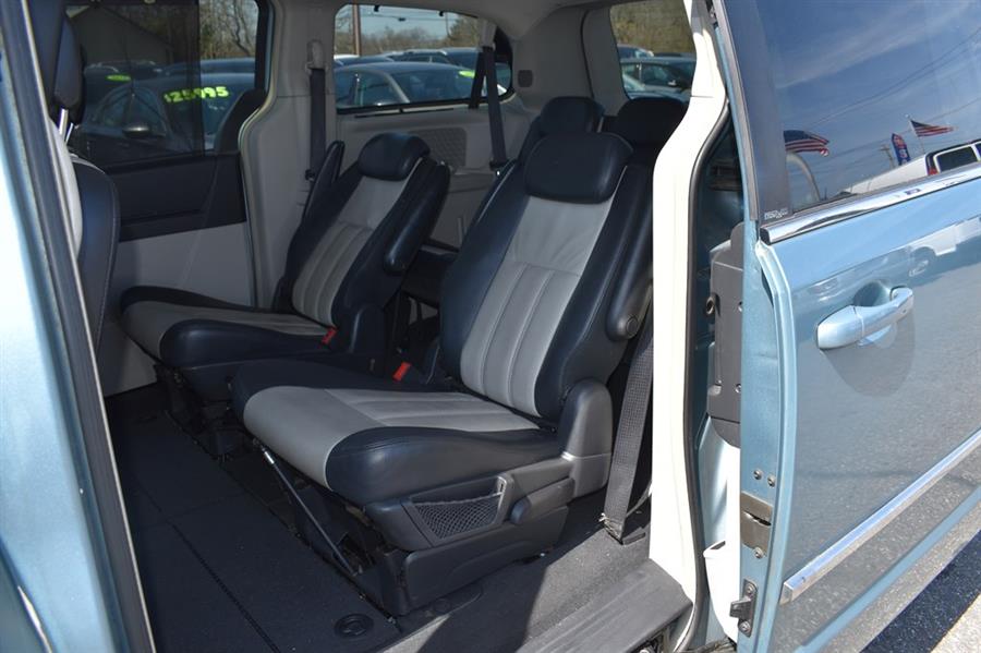 2010 Chrysler Town & Country TOURING PLUS, available for sale in Patchogue, New York | 112 Auto Plaza. Patchogue, New York 2010 Chrysler Town & Country TOURING PLUS, available for sale in Patchogue, New York | 112 Auto Plaza. Patchogue, New York