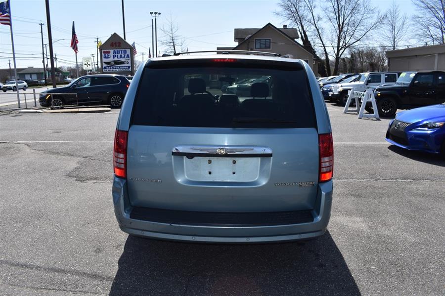 2010 Chrysler Town & Country TOURING PLUS, available for sale in Patchogue, New York | 112 Auto Plaza. Patchogue, New York 2010 Chrysler Town & Country TOURING PLUS, available for sale in Patchogue, New York | 112 Auto Plaza. Patchogue, New York