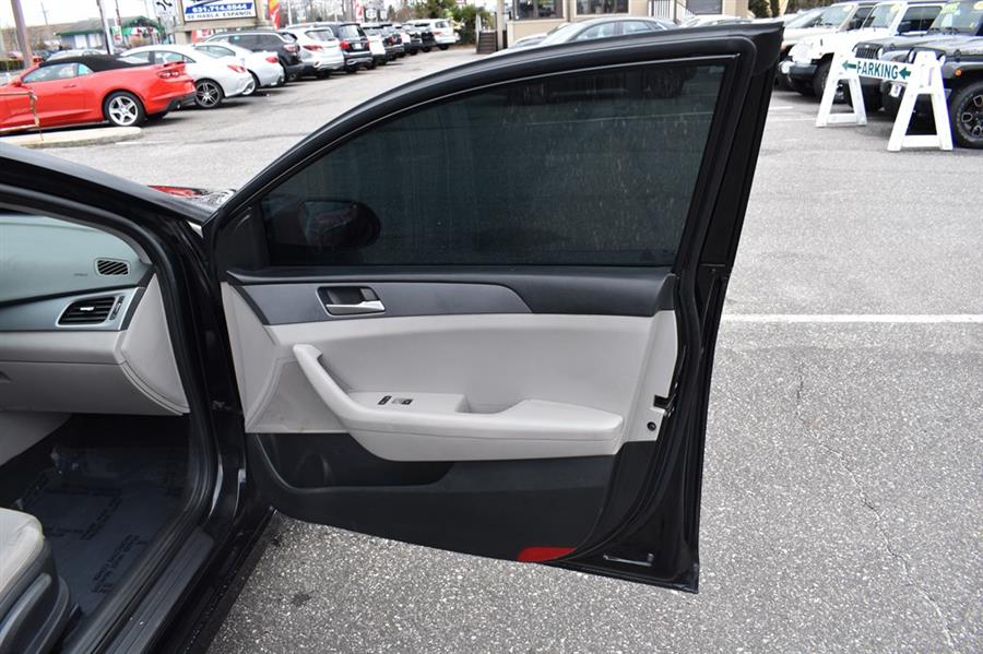 2018 Hyundai Sonata SE, available for sale in Patchogue, New York | 112 Auto Plaza. Patchogue, New York 2018 Hyundai Sonata SE, available for sale in Patchogue, New York | 112 Auto Plaza. Patchogue, New York