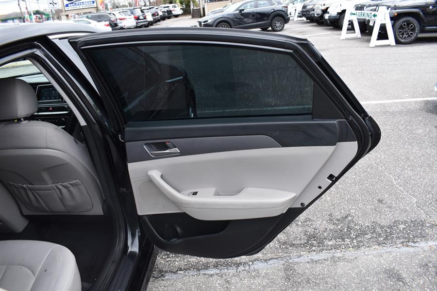 2018 Hyundai Sonata SE, available for sale in Patchogue, New York | 112 Auto Plaza. Patchogue, New York 2018 Hyundai Sonata SE, available for sale in Patchogue, New York | 112 Auto Plaza. Patchogue, New York