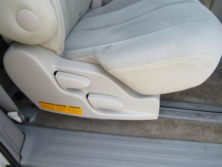 2013 Toyota Sienna L, available for sale in Worcester, Massachusetts | Hilario's Auto Sales Inc.. Worcester, Massachusetts 2013 Toyota Sienna L, available for sale in Worcester, Massachusetts | Hilario's Auto Sales Inc.. Worcester, Massachusetts