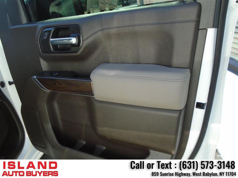 2021 GMC Sierra 1500 SLT 4x4 4dr Crew Cab 5.8 ft. SB, available for sale in West Babylon, New York | Island Auto Buyers. West Babylon, New York 2021 GMC Sierra 1500 SLT 4x4 4dr Crew Cab 5.8 ft. SB, available for sale in West Babylon, New York | Island Auto Buyers. West Babylon, New York