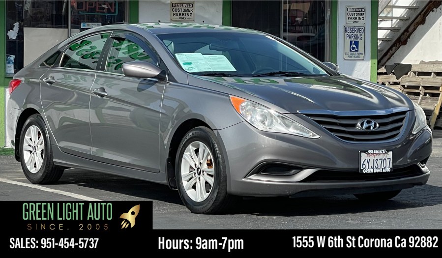 2013 Hyundai Sonata 4dr Sdn 2.4L Auto GLS PZEV, available for sale in Corona, California | Green Light Auto. Corona, California 2013 Hyundai Sonata 4dr Sdn 2.4L Auto GLS PZEV, available for sale in Corona, California | Green Light Auto. Corona, California