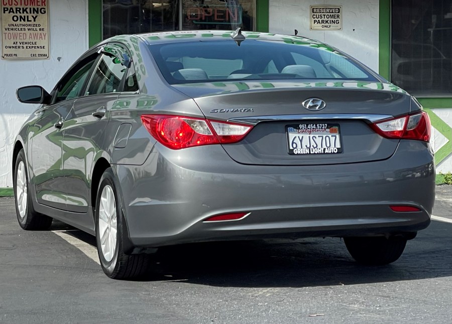 2013 Hyundai Sonata 4dr Sdn 2.4L Auto GLS PZEV, available for sale in Corona, California | Green Light Auto. Corona, California 2013 Hyundai Sonata 4dr Sdn 2.4L Auto GLS PZEV, available for sale in Corona, California | Green Light Auto. Corona, California