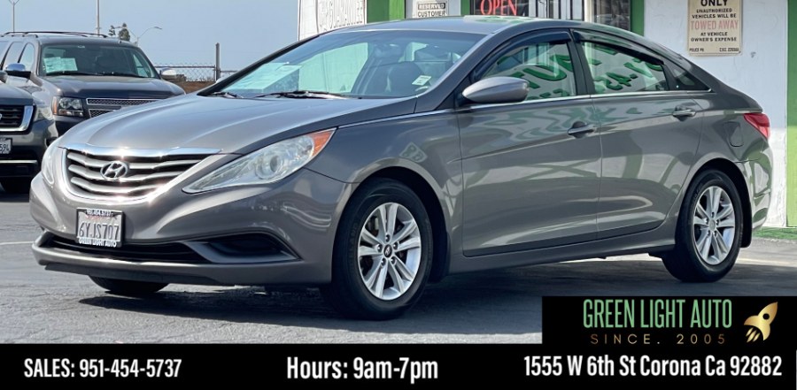 2013 Hyundai Sonata 4dr Sdn 2.4L Auto GLS PZEV, available for sale in Corona, California | Green Light Auto. Corona, California 2013 Hyundai Sonata 4dr Sdn 2.4L Auto GLS PZEV, available for sale in Corona, California | Green Light Auto. Corona, California