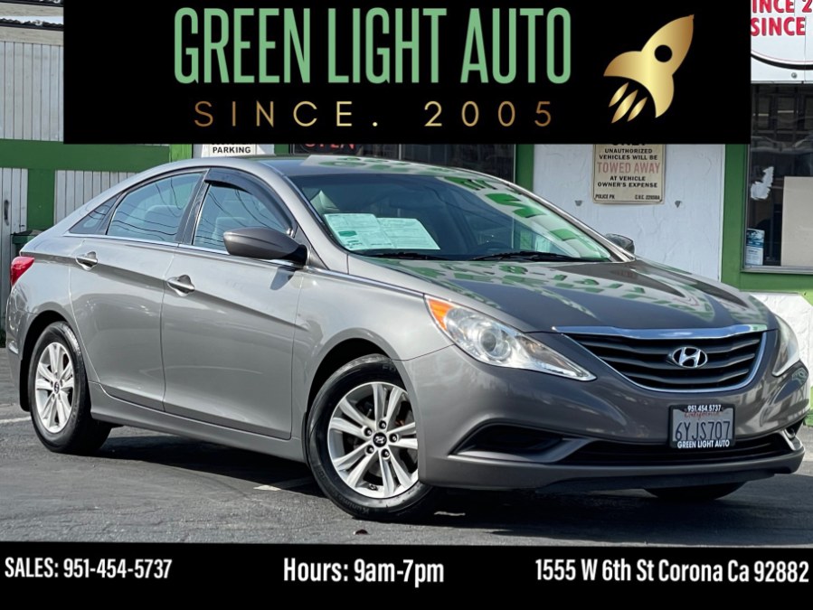 2013 Hyundai Sonata 4dr Sdn 2.4L Auto GLS PZEV, available for sale in Corona, California | Green Light Auto. Corona, California 2013 Hyundai Sonata 4dr Sdn 2.4L Auto GLS PZEV, available for sale in Corona, California | Green Light Auto. Corona, California