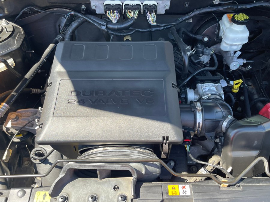 2011 Ford Escape 4WD 4dr Limited, available for sale in Huntington Station, New York | My Auto Inc.. Huntington Station, New York 2011 Ford Escape 4WD 4dr Limited, available for sale in Huntington Station, New York | My Auto Inc.. Huntington Station, New York
