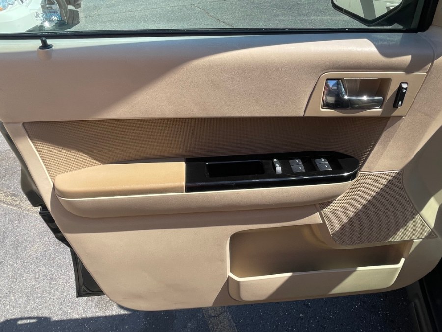 2011 Ford Escape 4WD 4dr Limited, available for sale in Huntington Station, New York | My Auto Inc.. Huntington Station, New York 2011 Ford Escape 4WD 4dr Limited, available for sale in Huntington Station, New York | My Auto Inc.. Huntington Station, New York