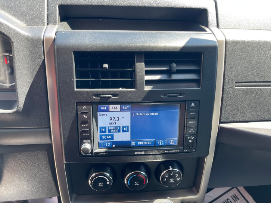 2012 Jeep Liberty 4WD 4dr Sport Latitude, available for sale in Huntington Station, New York | My Auto Inc.. Huntington Station, New York 2012 Jeep Liberty 4WD 4dr Sport Latitude, available for sale in Huntington Station, New York | My Auto Inc.. Huntington Station, New York