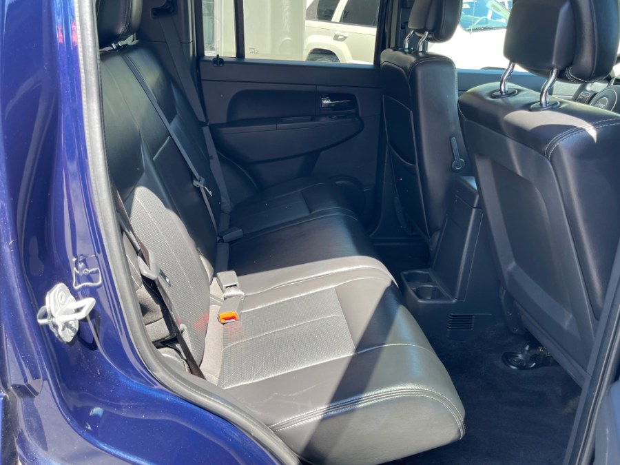 2012 Jeep Liberty 4WD 4dr Sport Latitude, available for sale in Huntington Station, New York | My Auto Inc.. Huntington Station, New York 2012 Jeep Liberty 4WD 4dr Sport Latitude, available for sale in Huntington Station, New York | My Auto Inc.. Huntington Station, New York