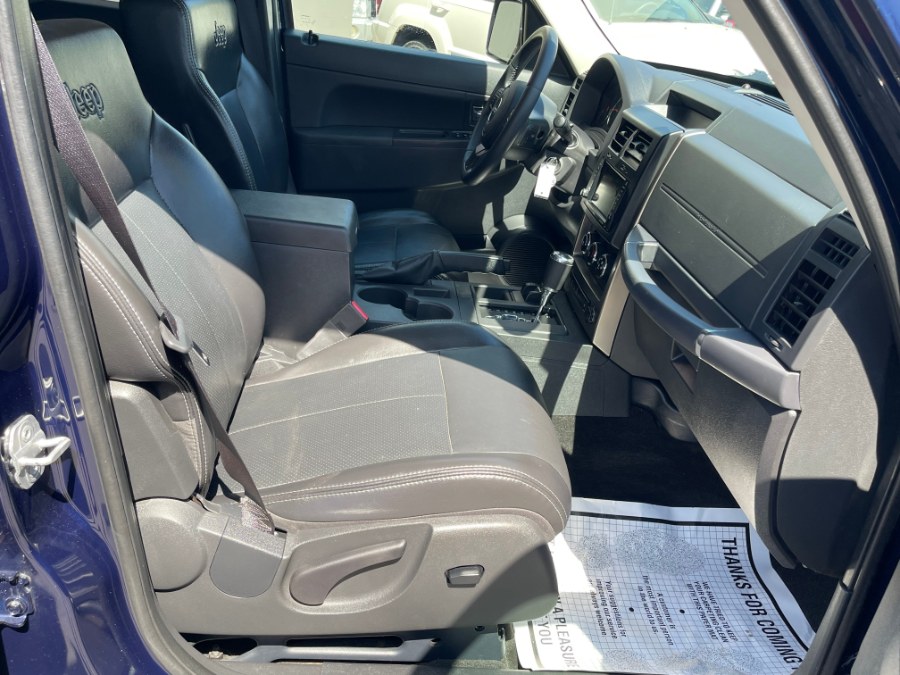 2012 Jeep Liberty 4WD 4dr Sport Latitude, available for sale in Huntington Station, New York | My Auto Inc.. Huntington Station, New York 2012 Jeep Liberty 4WD 4dr Sport Latitude, available for sale in Huntington Station, New York | My Auto Inc.. Huntington Station, New York