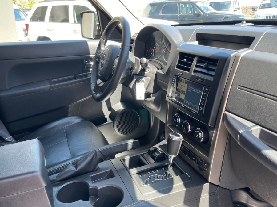 2012 Jeep Liberty 4WD 4dr Sport Latitude, available for sale in Huntington Station, New York | My Auto Inc.. Huntington Station, New York 2012 Jeep Liberty 4WD 4dr Sport Latitude, available for sale in Huntington Station, New York | My Auto Inc.. Huntington Station, New York