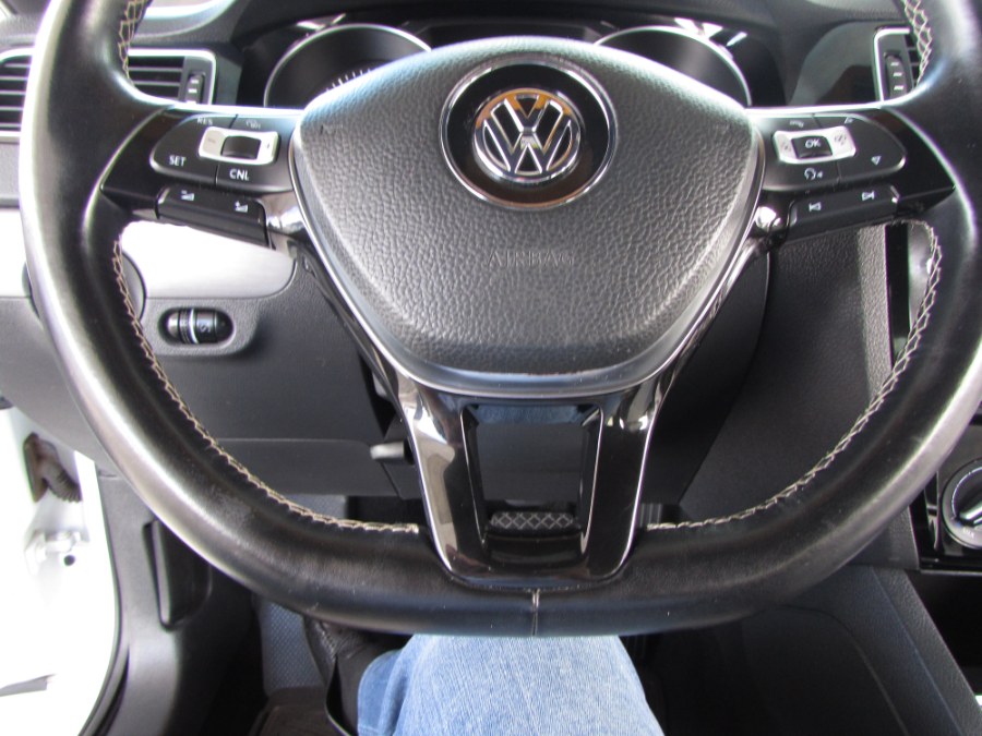2016 Volkswagen Jetta Sedan 4dr Auto 1.8T Sport PZEV, available for sale in Orlando, Florida | VIP Auto Enterprise, Inc. Orlando, Florida 2016 Volkswagen Jetta Sedan 4dr Auto 1.8T Sport PZEV, available for sale in Orlando, Florida | VIP Auto Enterprise, Inc. Orlando, Florida