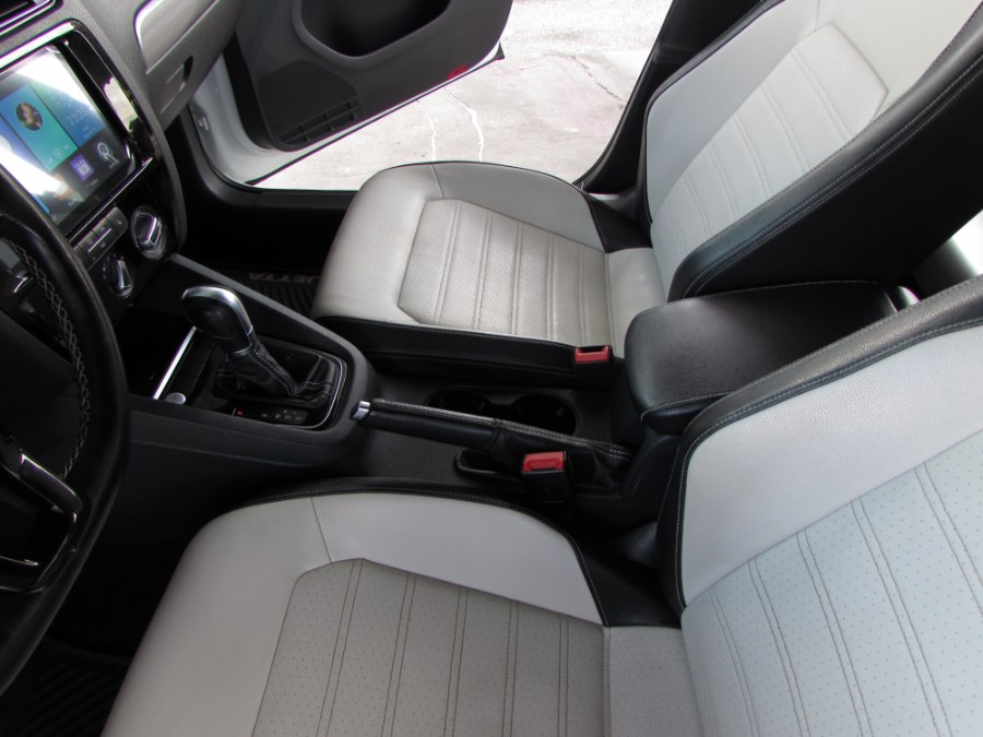 2016 Volkswagen Jetta Sedan 4dr Auto 1.8T Sport PZEV, available for sale in Orlando, Florida | VIP Auto Enterprise, Inc. Orlando, Florida 2016 Volkswagen Jetta Sedan 4dr Auto 1.8T Sport PZEV, available for sale in Orlando, Florida | VIP Auto Enterprise, Inc. Orlando, Florida