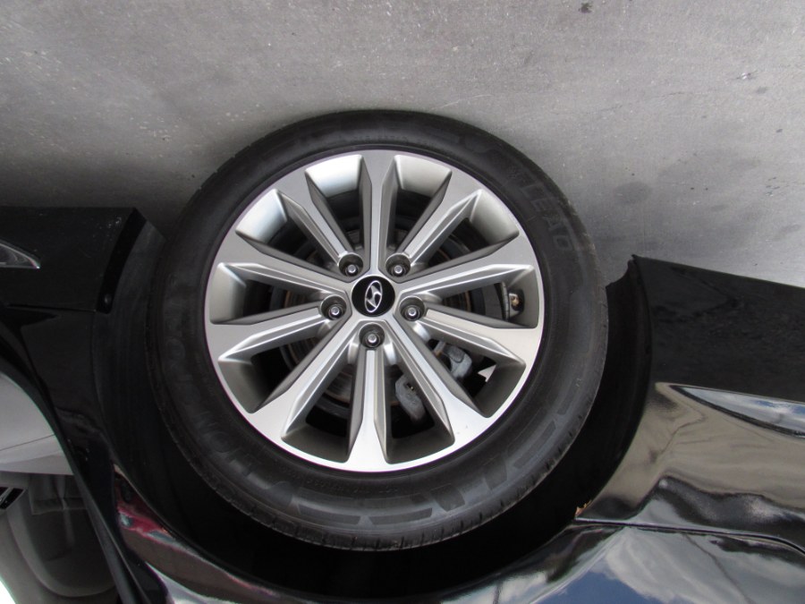 2016 Hyundai Sonata 4dr Sdn 2.4L Limited, available for sale in Orlando, Florida | VIP Auto Enterprise, Inc. Orlando, Florida 2016 Hyundai Sonata 4dr Sdn 2.4L Limited, available for sale in Orlando, Florida | VIP Auto Enterprise, Inc. Orlando, Florida