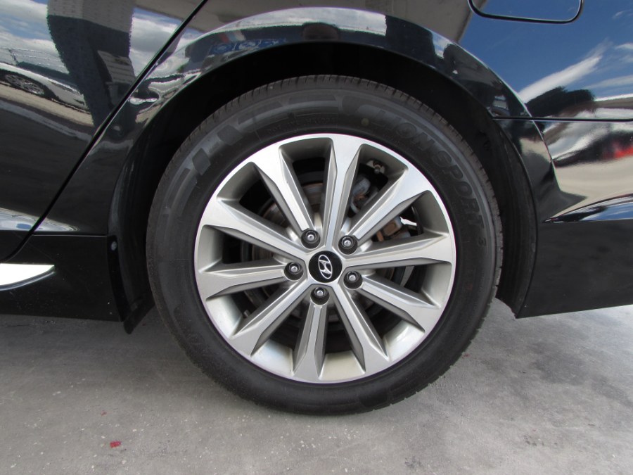 2016 Hyundai Sonata 4dr Sdn 2.4L Limited, available for sale in Orlando, Florida | VIP Auto Enterprise, Inc. Orlando, Florida 2016 Hyundai Sonata 4dr Sdn 2.4L Limited, available for sale in Orlando, Florida | VIP Auto Enterprise, Inc. Orlando, Florida
