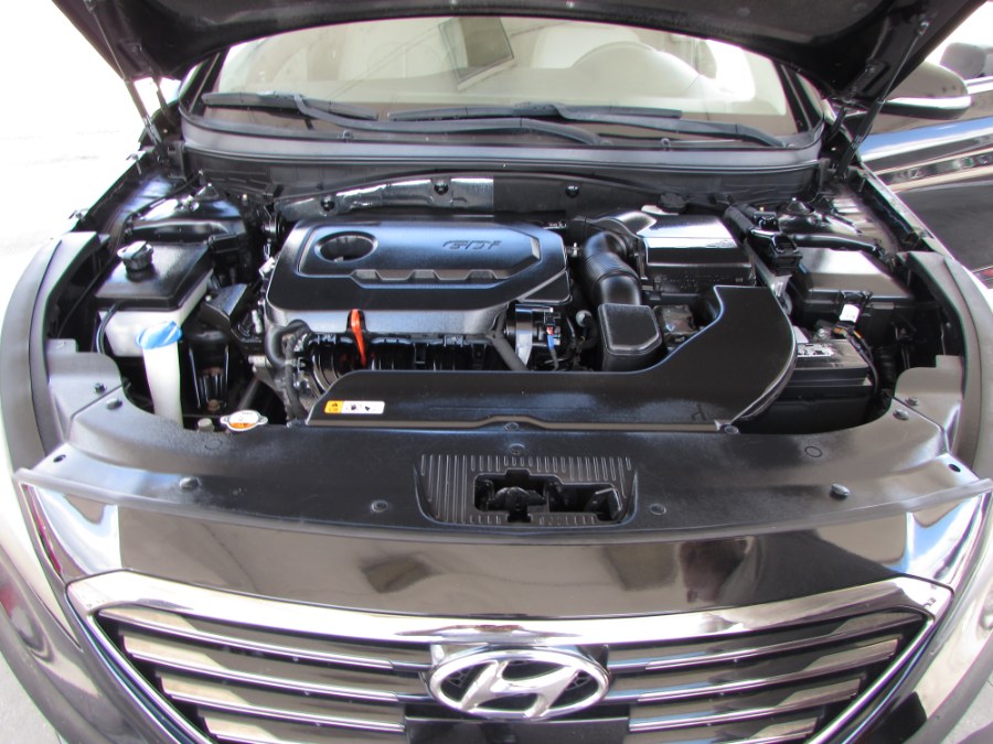 2016 Hyundai Sonata 4dr Sdn 2.4L Limited, available for sale in Orlando, Florida | VIP Auto Enterprise, Inc. Orlando, Florida 2016 Hyundai Sonata 4dr Sdn 2.4L Limited, available for sale in Orlando, Florida | VIP Auto Enterprise, Inc. Orlando, Florida