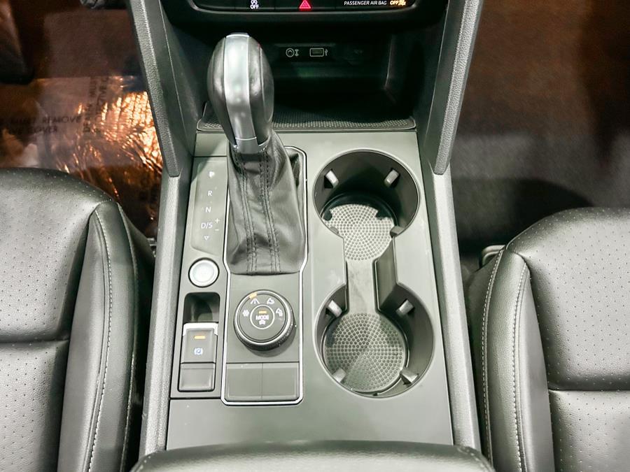 2019 Volkswagen Atlas 3.6L V6 SE w/Technology 4MOTION, available for sale in Franklin Square, New York | Luxury Motor Club. Franklin Square, New York 2019 Volkswagen Atlas 3.6L V6 SE w/Technology 4MOTION, available for sale in Franklin Square, New York | Luxury Motor Club. Franklin Square, New York
