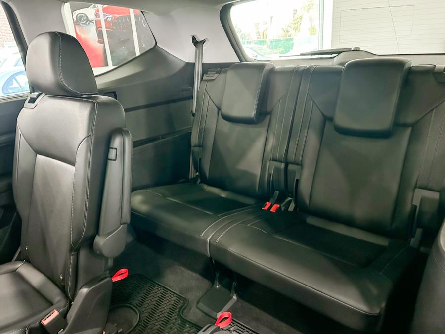 2019 Volkswagen Atlas 3.6L V6 SE w/Technology 4MOTION, available for sale in Franklin Square, New York | Luxury Motor Club. Franklin Square, New York 2019 Volkswagen Atlas 3.6L V6 SE w/Technology 4MOTION, available for sale in Franklin Square, New York | Luxury Motor Club. Franklin Square, New York