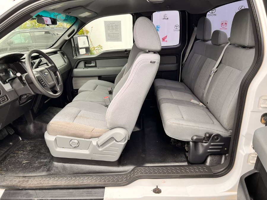 2014 Ford F-150 4WD SuperCab 145" XL, available for sale in Santa Ana, California | Auto Max Of Santa Ana. Santa Ana, California 2014 Ford F-150 4WD SuperCab 145" XL, available for sale in Santa Ana, California | Auto Max Of Santa Ana. Santa Ana, California