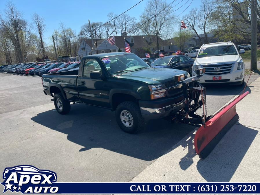 2004 Chevrolet Silverado 2500HD Reg Cab 133" WB 4WD, available for sale in Selden, New York | Apex Auto. Selden, New York 2004 Chevrolet Silverado 2500HD Reg Cab 133" WB 4WD, available for sale in Selden, New York | Apex Auto. Selden, New York