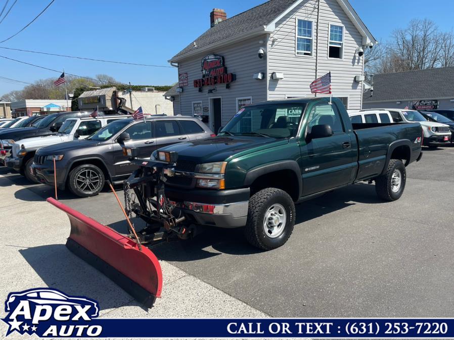 2004 Chevrolet Silverado 2500HD Reg Cab 133" WB 4WD, available for sale in Selden, New York | Apex Auto. Selden, New York 2004 Chevrolet Silverado 2500HD Reg Cab 133" WB 4WD, available for sale in Selden, New York | Apex Auto. Selden, New York