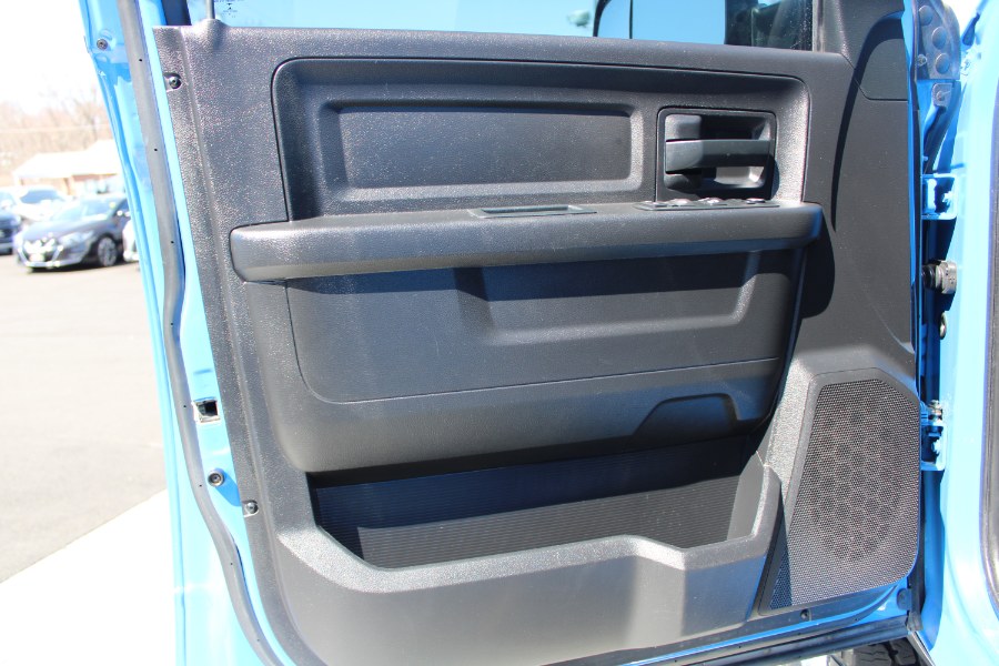 2016 Ram 2500 4WD Crew Cab 149" Tradesman, available for sale in Plantsville, Connecticut | Auto House of Luxury. Plantsville, Connecticut 2016 Ram 2500 4WD Crew Cab 149" Tradesman, available for sale in Plantsville, Connecticut | Auto House of Luxury. Plantsville, Connecticut