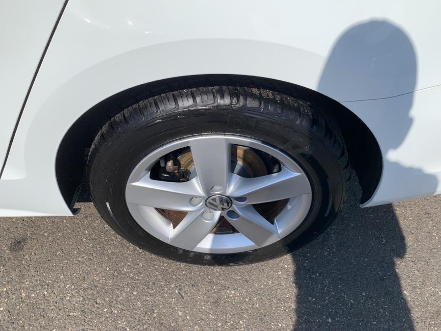 2014 Volkswagen Jetta Sedan 4dr Man TDI, available for sale in Springfield, Massachusetts | Absolute Motors Inc. Springfield, Massachusetts 2014 Volkswagen Jetta Sedan 4dr Man TDI, available for sale in Springfield, Massachusetts | Absolute Motors Inc. Springfield, Massachusetts