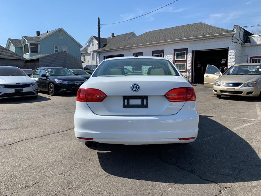 2014 Volkswagen Jetta Sedan 4dr Man TDI, available for sale in Springfield, Massachusetts | Absolute Motors Inc. Springfield, Massachusetts 2014 Volkswagen Jetta Sedan 4dr Man TDI, available for sale in Springfield, Massachusetts | Absolute Motors Inc. Springfield, Massachusetts