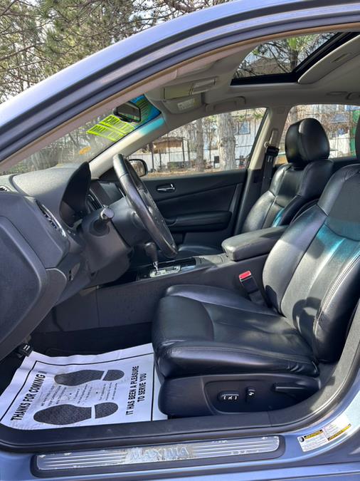 2010 Nissan Maxima 4dr Sdn V6 CVT 3.5 SV, available for sale in Revere, Massachusetts | Wonderland Auto. Revere, Massachusetts 2010 Nissan Maxima 4dr Sdn V6 CVT 3.5 SV, available for sale in Revere, Massachusetts | Wonderland Auto. Revere, Massachusetts
