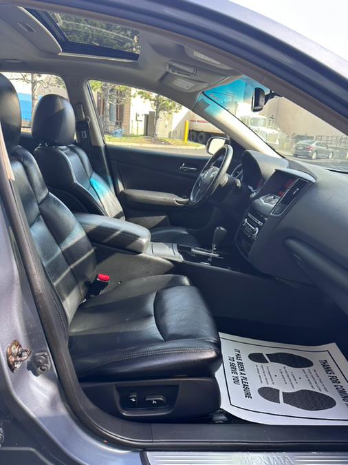 2010 Nissan Maxima 4dr Sdn V6 CVT 3.5 SV, available for sale in Revere, Massachusetts | Wonderland Auto. Revere, Massachusetts 2010 Nissan Maxima 4dr Sdn V6 CVT 3.5 SV, available for sale in Revere, Massachusetts | Wonderland Auto. Revere, Massachusetts