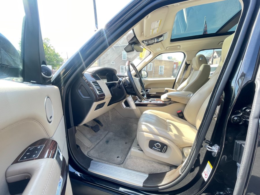 2017 Land Rover Range Rover V6 Supercharged HSE SWB, available for sale in Newark , New Jersey | Champion Used Auto Sales 2. Newark , New Jersey 2017 Land Rover Range Rover V6 Supercharged HSE SWB, available for sale in Newark , New Jersey | Champion Used Auto Sales 2. Newark , New Jersey