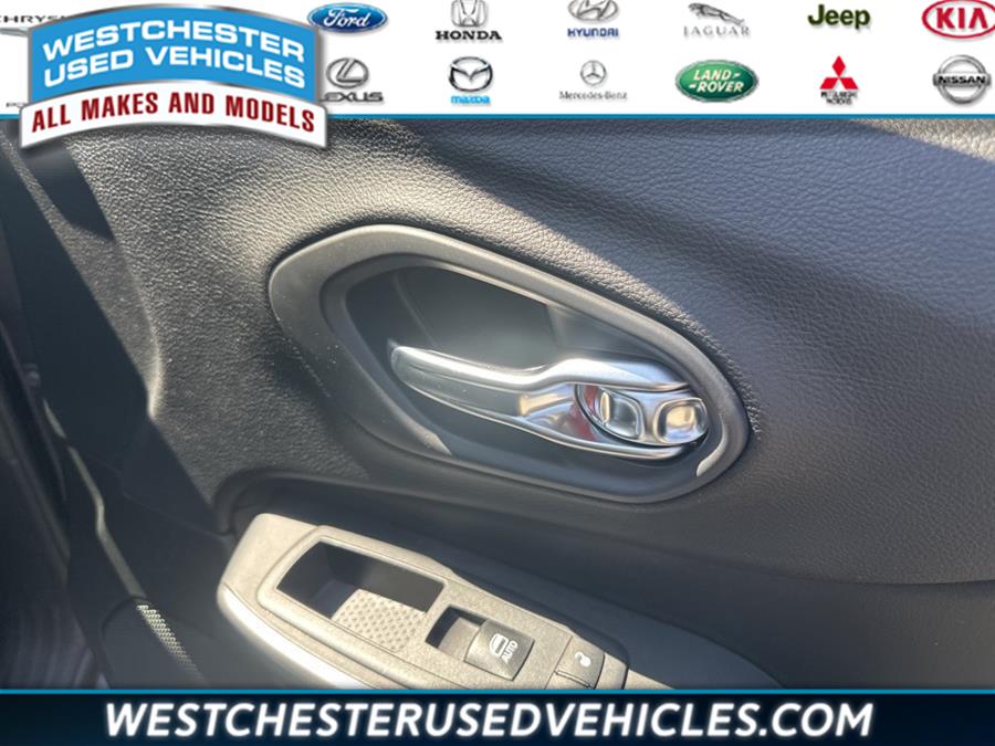 2019 Jeep Cherokee Limited, available for sale in White Plains, New York | Westchester Used Vehicles. White Plains, New York 2019 Jeep Cherokee Limited, available for sale in White Plains, New York | Westchester Used Vehicles. White Plains, New York