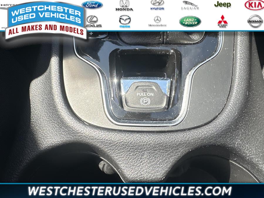 2019 Jeep Cherokee Limited, available for sale in White Plains, New York | Westchester Used Vehicles. White Plains, New York 2019 Jeep Cherokee Limited, available for sale in White Plains, New York | Westchester Used Vehicles. White Plains, New York
