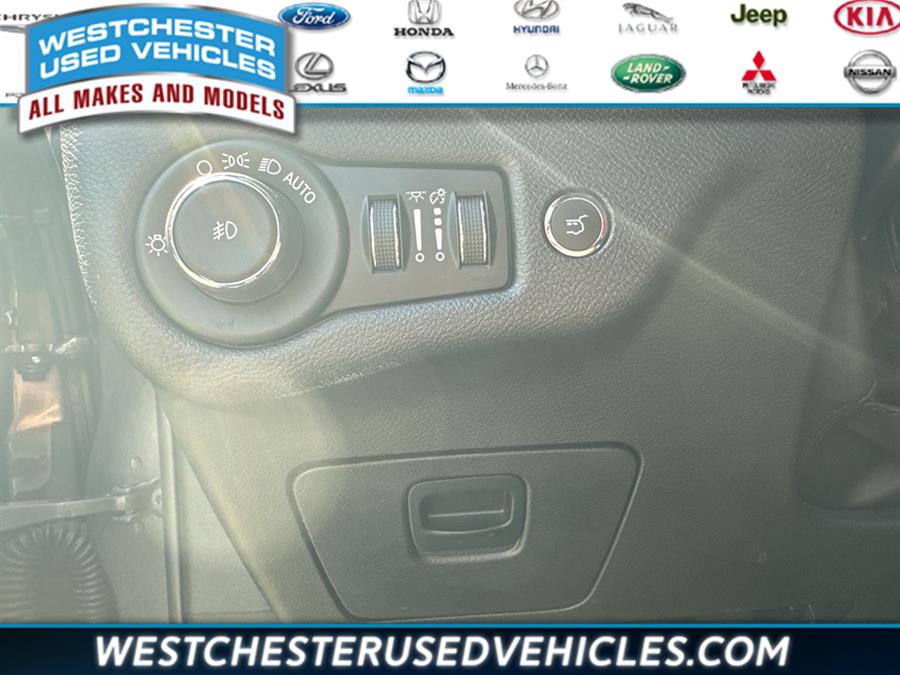 2019 Jeep Cherokee Limited, available for sale in White Plains, New York | Westchester Used Vehicles. White Plains, New York 2019 Jeep Cherokee Limited, available for sale in White Plains, New York | Westchester Used Vehicles. White Plains, New York