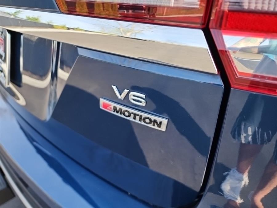 2019 Volkswagen Atlas 3.6L V6 SE w/Technology 4MOTION, available for sale in Islip, New York | L.I. Auto Gallery. Islip, New York 2019 Volkswagen Atlas 3.6L V6 SE w/Technology 4MOTION, available for sale in Islip, New York | L.I. Auto Gallery. Islip, New York