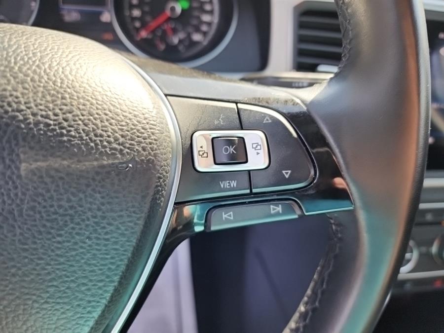 2019 Volkswagen Atlas 3.6L V6 SE w/Technology 4MOTION, available for sale in Islip, New York | L.I. Auto Gallery. Islip, New York 2019 Volkswagen Atlas 3.6L V6 SE w/Technology 4MOTION, available for sale in Islip, New York | L.I. Auto Gallery. Islip, New York
