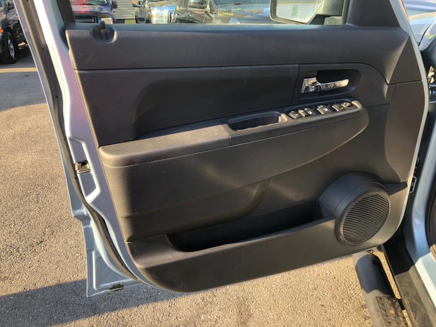 2012 Jeep Liberty 4WD 4dr Sport, available for sale in Irvington, New Jersey | Elis Motors Corp. Irvington, New Jersey 2012 Jeep Liberty 4WD 4dr Sport, available for sale in Irvington, New Jersey | Elis Motors Corp. Irvington, New Jersey
