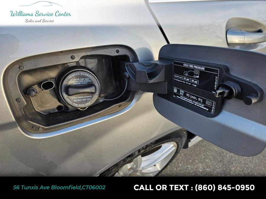 2012 Mercedes-Benz C-Class 4dr Sdn C300 Sport 4MATIC, available for sale in Bloomfield, Connecticut | Williams Service Center. Bloomfield, Connecticut 2012 Mercedes-Benz C-Class 4dr Sdn C300 Sport 4MATIC, available for sale in Bloomfield, Connecticut | Williams Service Center. Bloomfield, Connecticut