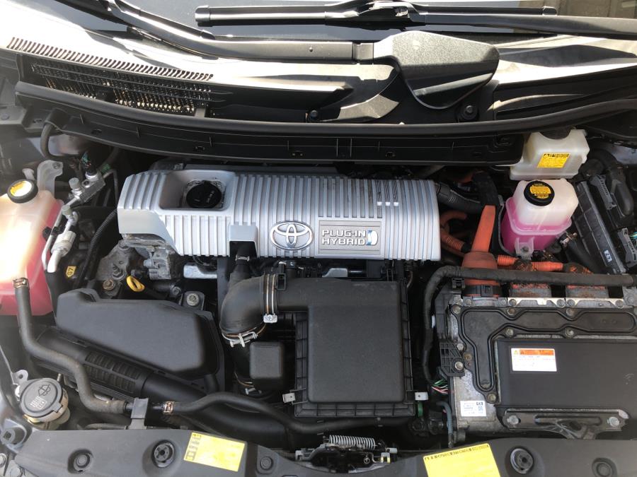 2013 Toyota Prius Plug-In 5dr HB, available for sale in Waterbury, Connecticut | National Auto Brokers, Inc.. Waterbury, Connecticut 2013 Toyota Prius Plug-In 5dr HB, available for sale in Waterbury, Connecticut | National Auto Brokers, Inc.. Waterbury, Connecticut