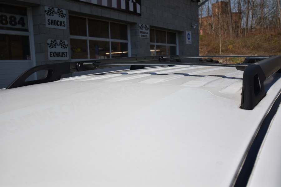 2012 Nissan Pathfinder 4WD 4dr V6 Silver Edition, available for sale in Waterbury, Connecticut | Highline Car Connection. Waterbury, Connecticut 2012 Nissan Pathfinder 4WD 4dr V6 Silver Edition, available for sale in Waterbury, Connecticut | Highline Car Connection. Waterbury, Connecticut